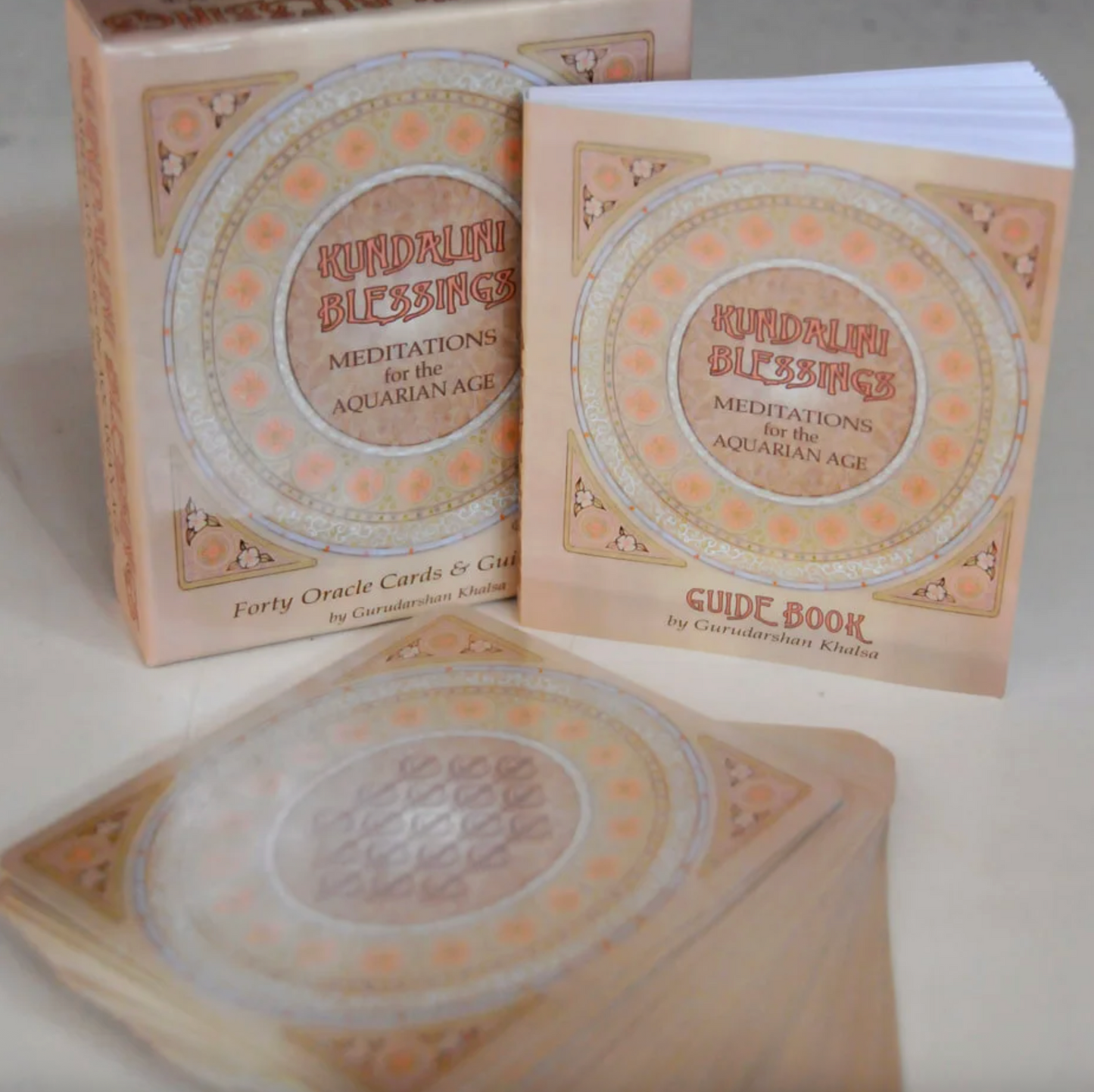 Kundalini Blessings: Meditations for the Aquarian Age Oracle Card Deck